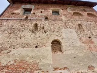 Fianco destro - Chiesa di San Giovanni Battista Lontano a Bra