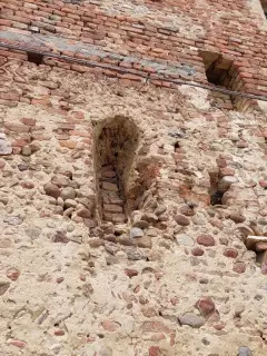 Monofora tamponata - Chiesa di San Giovanni Battista Lontano a Bra