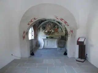 Interno verso abside - Cappella di San Sebastiano a Monterosso Grana