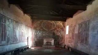 Interno affrescato - Chiesa Cimiteriale dei Santi Nazario e Celso a CaltignagaFrazione Sologno