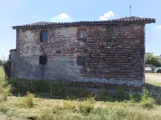 Fianco sinistro - Oratorio di San Biagio a Cameri