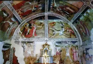 Interno affrescato - Cappella di Sant'Andrea a ChiomonteFrazione Ramats