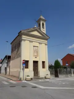 Facciata e fianco sinistro - Chiesa di San Lorenzo a Caramagna Piemonte