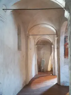 Interno - Chiesa di San Pietro a Carpignano Sesia