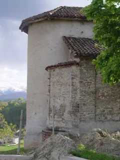 Abside sinistra - Chiesa di San Pietro a CarrùFrazione San Pietro