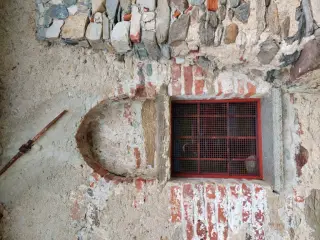 Finestra - Cappella di San Ponzio a Castellar