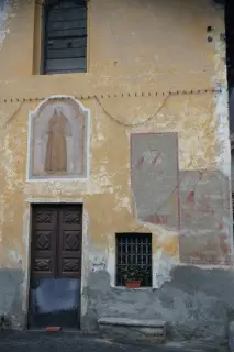 Affreschi facciata - Oratorio di San Bernardino a BorgosesiaFrazione Caneto