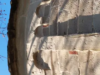 Fregio su lesena - Chiesa di San Lorenzo a Cavatore