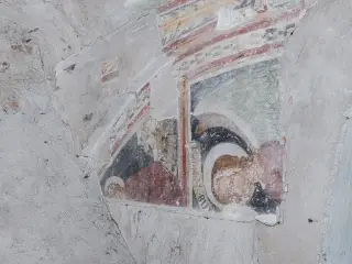 Affreschi alla base del campanile - Chiesa di Santa Maria della Pieve a Cavallermaggiore