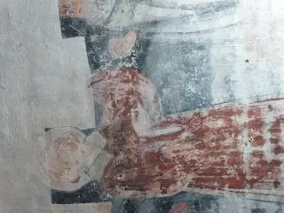 Affreschi alla base del campanile - Chiesa di Santa Maria della Pieve a Cavallermaggiore