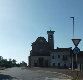 Facciata - Chiesa della Santissima Annunziata a CerrioneFrazione Magnonevolo