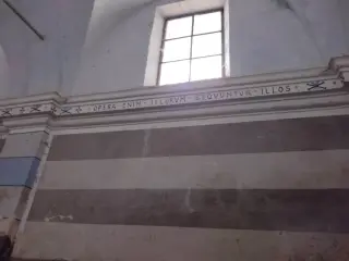 Interno - Chiesa di Santa Maria al Cimitero a Cinzano