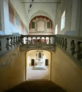 Scala di ngresso alla cripta - Ex Convento dei Padri Minori o di San Francesco a Cortemilia