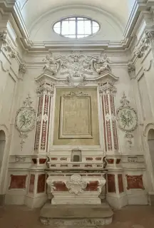 Altare laterale - Ex Convento dei Padri Minori o di San Francesco a Cortemilia