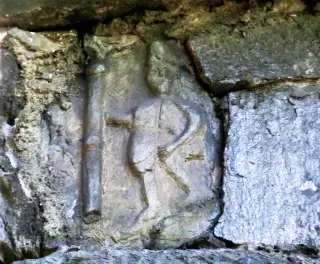 Dettaglio bassorilievo - Cappella di San Rocco e San Sebastiano a Exilles