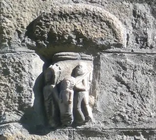 Dettaglio bassorilievo - Cappella di San Rocco e San Sebastiano a Exilles