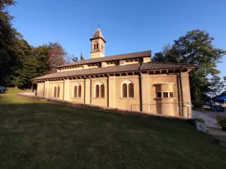 Fianco - Santuario della Madonna di Luciago a Armeno