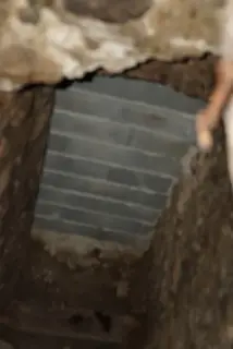 Cunicolo murato - Parrocchiale di San Pietro e Paolo a VaralloFrazione Parone