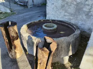 Fontana - Parrocchiale di San Pietro e Paolo a VaralloFrazione Parone
