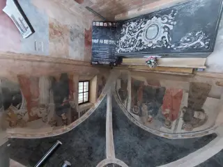 Vista interno - Cappella della Madonna del Boschetto a Frossasco