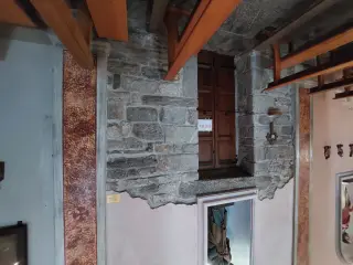 Tracce della muratura originale - Parrocchiale di San Pietro a Gargallo