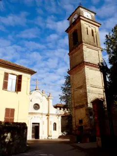 Facciata e campanile - Chiesa di San Giacomo a GiavenoFrazione Sala