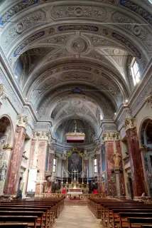 Interno - Basilica o Parrocchiale di San Giuliano a Gozzano