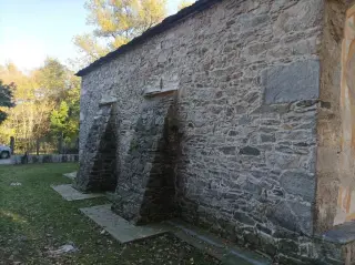 Fianco - Chiesa di Santa Maria di Luzzara a Gozzano