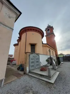 Retro e campanilew - Santuario di Santa Maria a Lagnasco