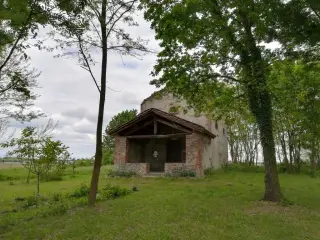 Facciata - Rovine della Chiesa di San Giulio a Lenta