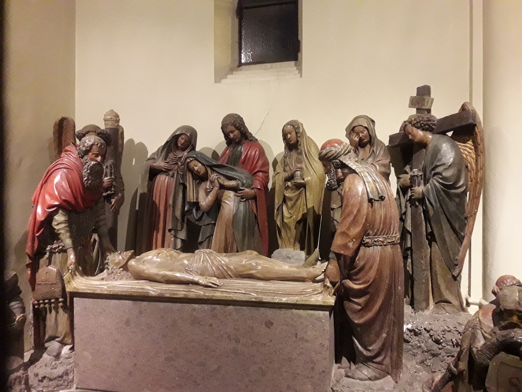 Moncalieri - CHIESA DI  SANTA MARIA DELLA SCALA-Gruppo scultoreo Deposizione