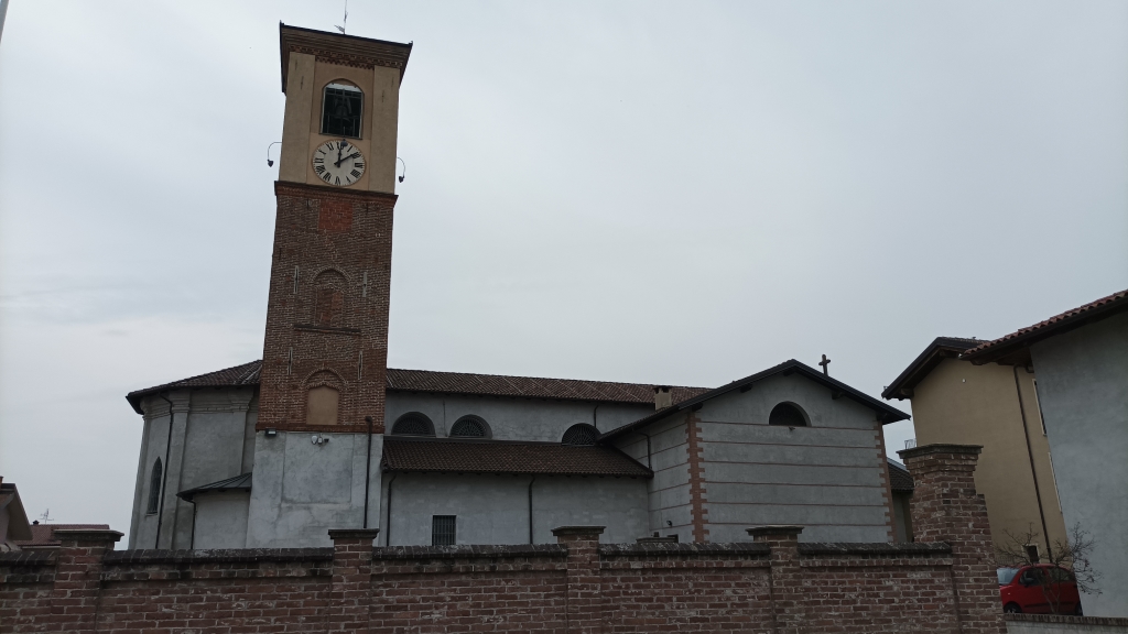 Cuneo - CHIESA DI  SAN BENIGNO-Fianco e campanile