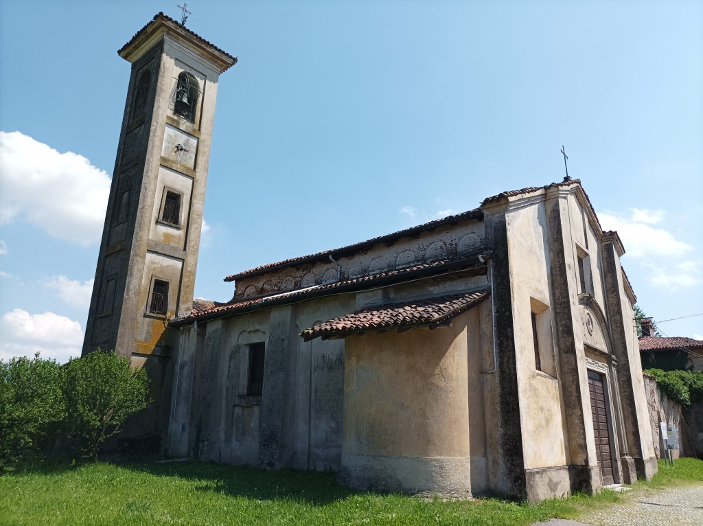 Caltignaga - CHIESA DI  SAN MARTINO-Fianco e campanile