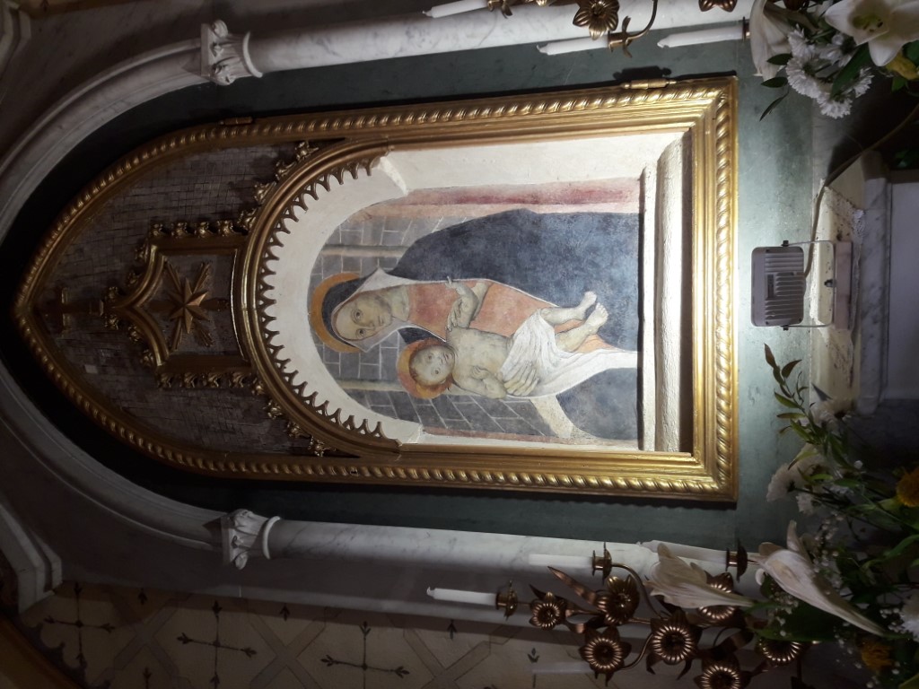 Castagnole Piemonte - CHIESA DI   SAN PIETRO-Madonna col Bambino