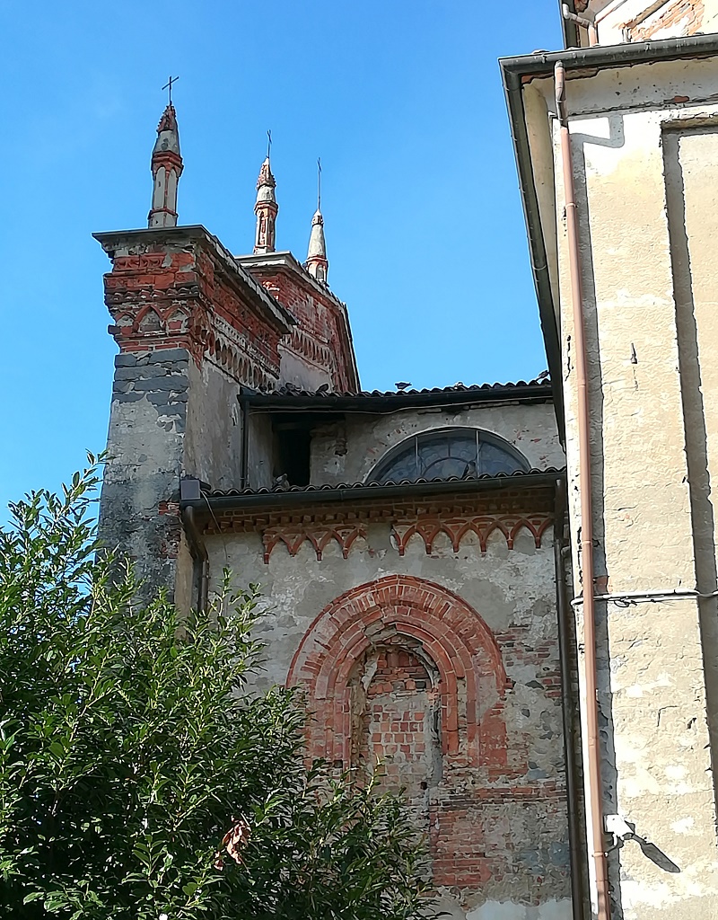 Andorno Micca - PARROCCHIALE DI SAN LORENZO-Finestra gotica tamponata