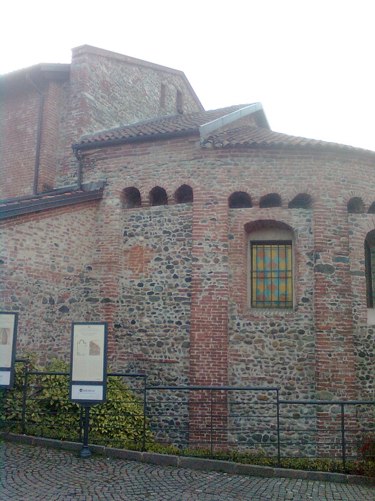 San Mauro Torinese - PARROCCHIALE DI  SANTA MARIA DI PULCHERADA-Abside lato sinistro