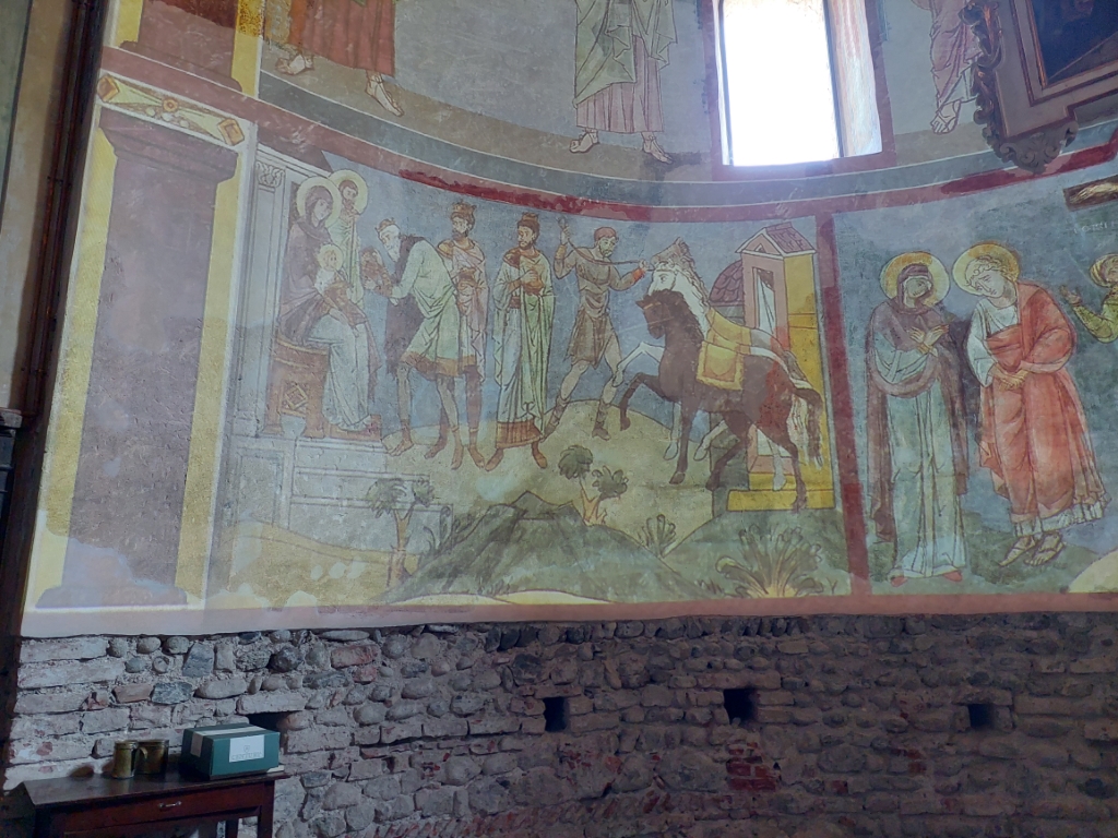 San Mauro Torinese - PARROCCHIALE DI  SANTA MARIA DI PULCHERADA-Ricostruzione affreschi con proiezione sugli originali