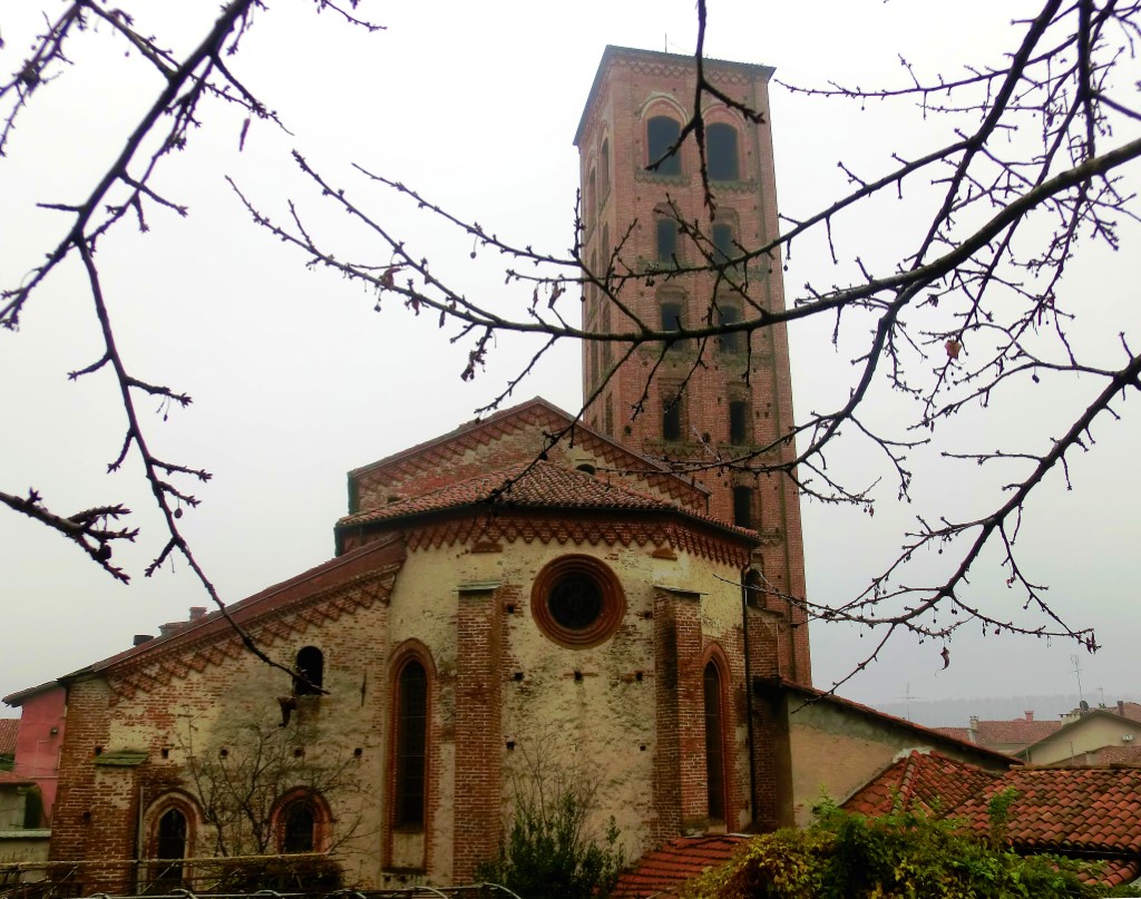 Revello - COLLEGIATA DELL' ASSUNTA-Abside e campanile