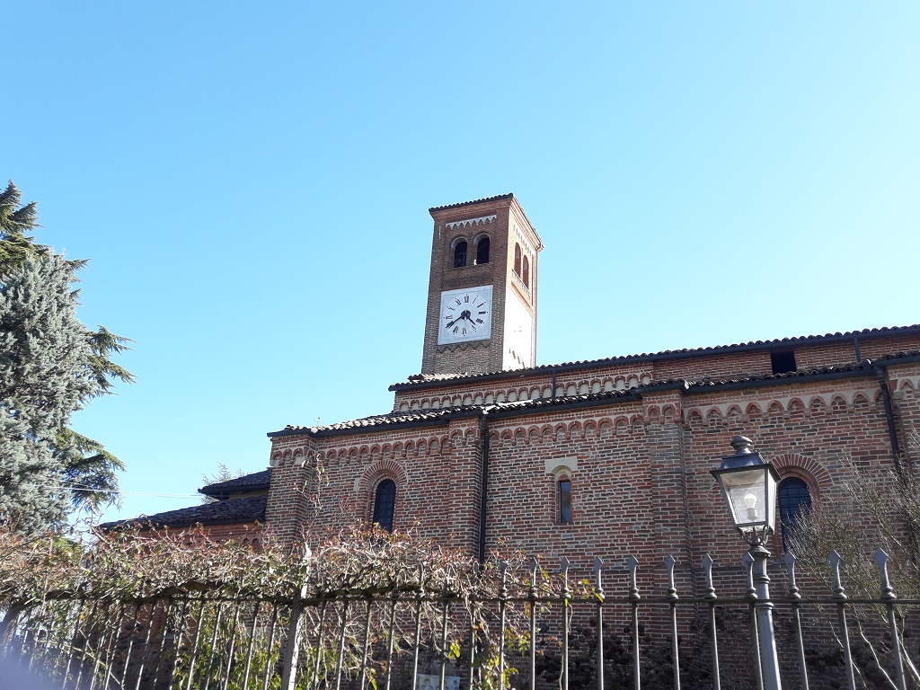 Asti - CHIESA DELLA MADONNA DI VIATOSTO O MARIA AUSILIATRICE-Fianco sinistro e campanile
