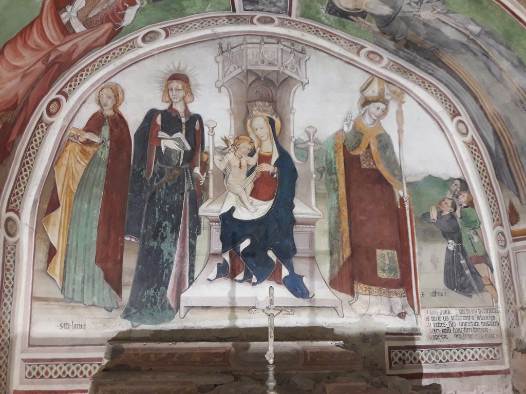 Lemie - CAPPELLA DI  SAN GIULIO-Madonna col Bambino e santi