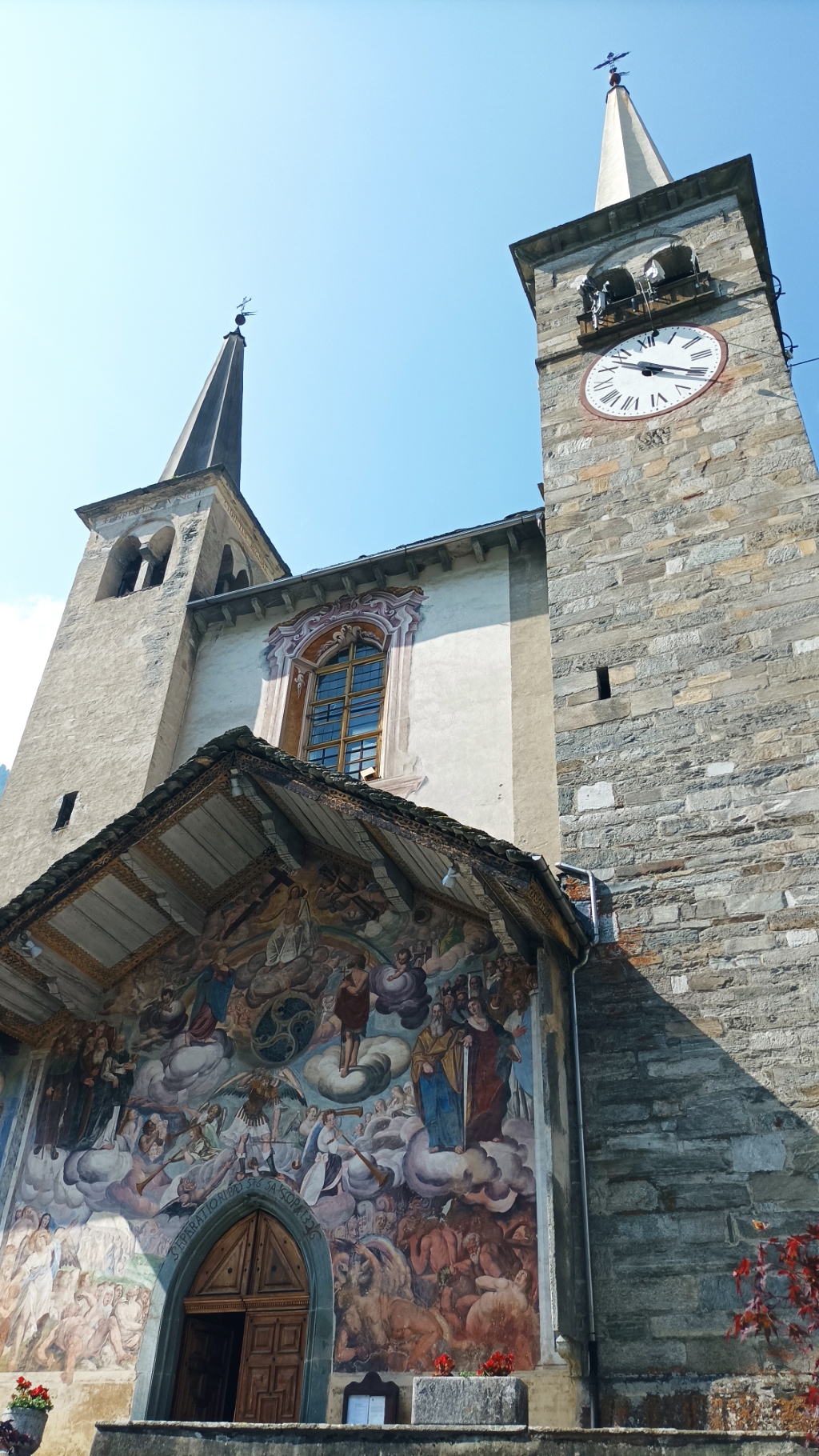 Riva Valdobbia - CHIESA DI  SAN MICHELE-Facciata e campanile
