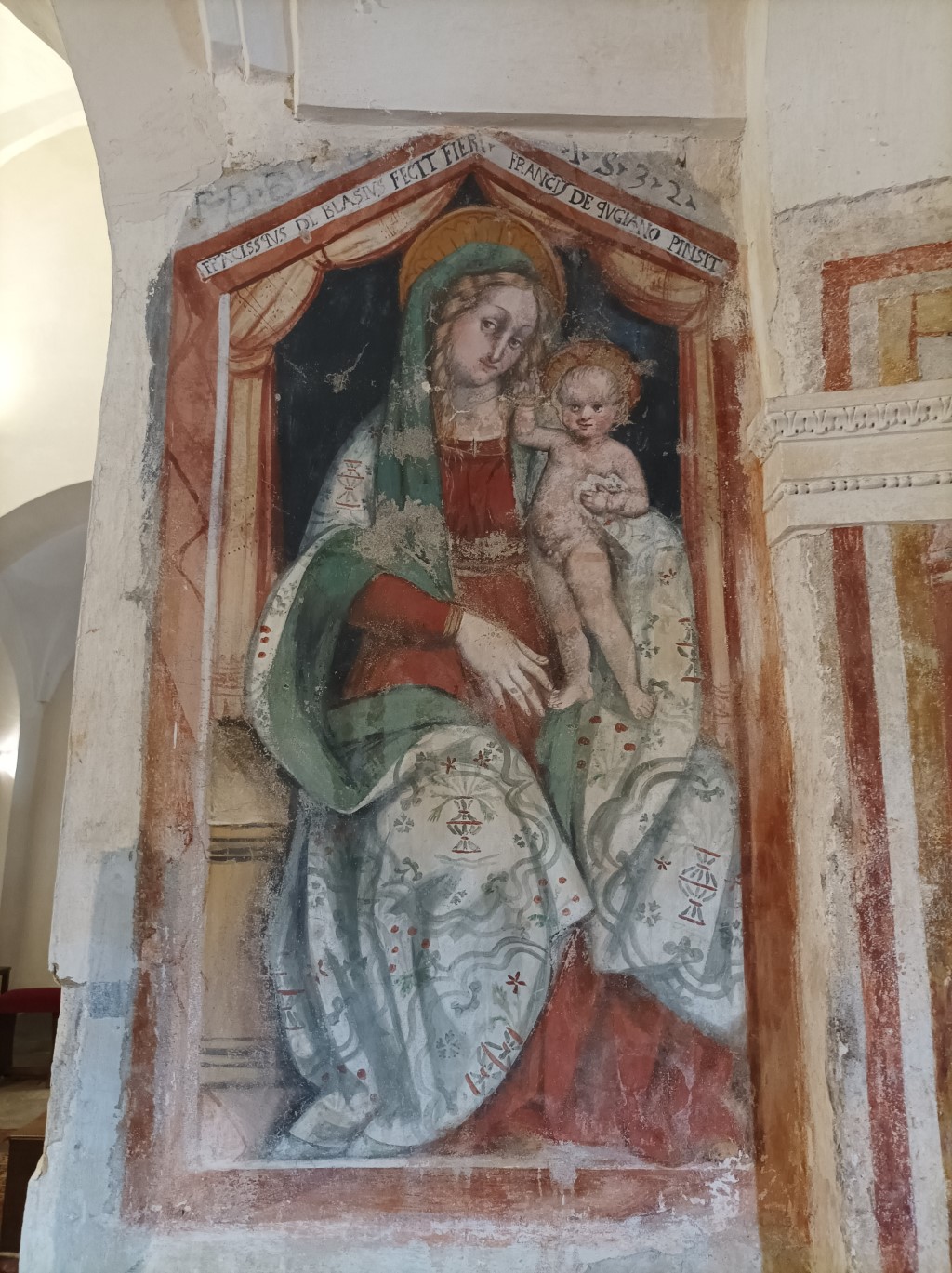 Serravalle Sesia - PIEVE DI SANTA MARIA DI NAULA-Madonna col Bambino