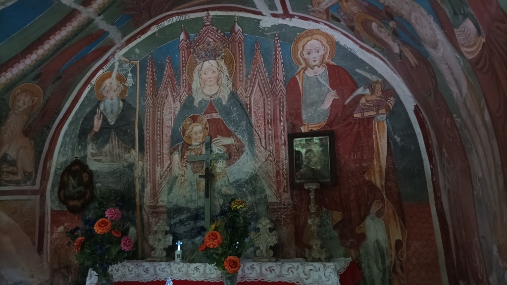 Boccioleto - CAPPELLA DELLA  MADONNA DEL PONTE-Madonna col Bambino e santi Antonio e Marco
