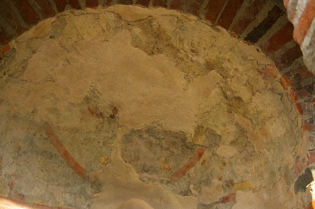 Piverone - RESTI DELLA CHIESA DEL GESION O GESIUN-Resti affresco abside