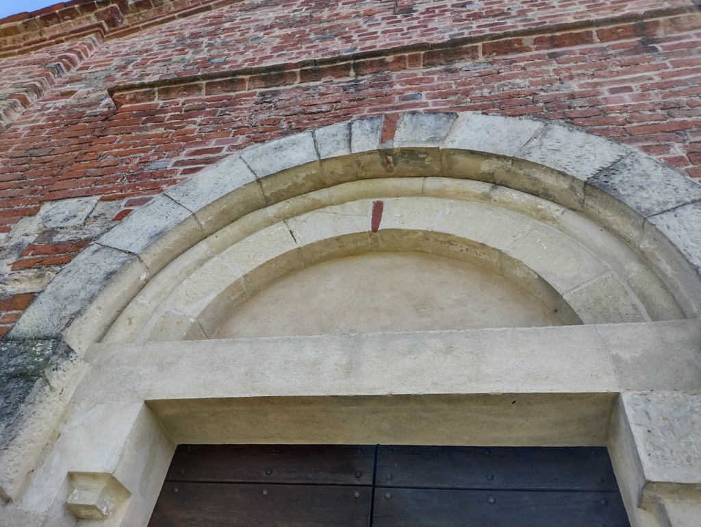 Tigliole - CHIESA DI  SAN LORENZO-Lunettta portale
