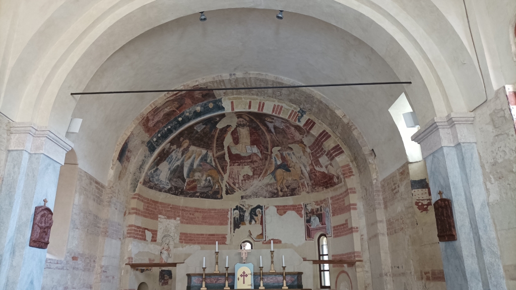 Castell'alfero - CHIESA DELLA MADONNA DELLA NEVE-Affreschi abside