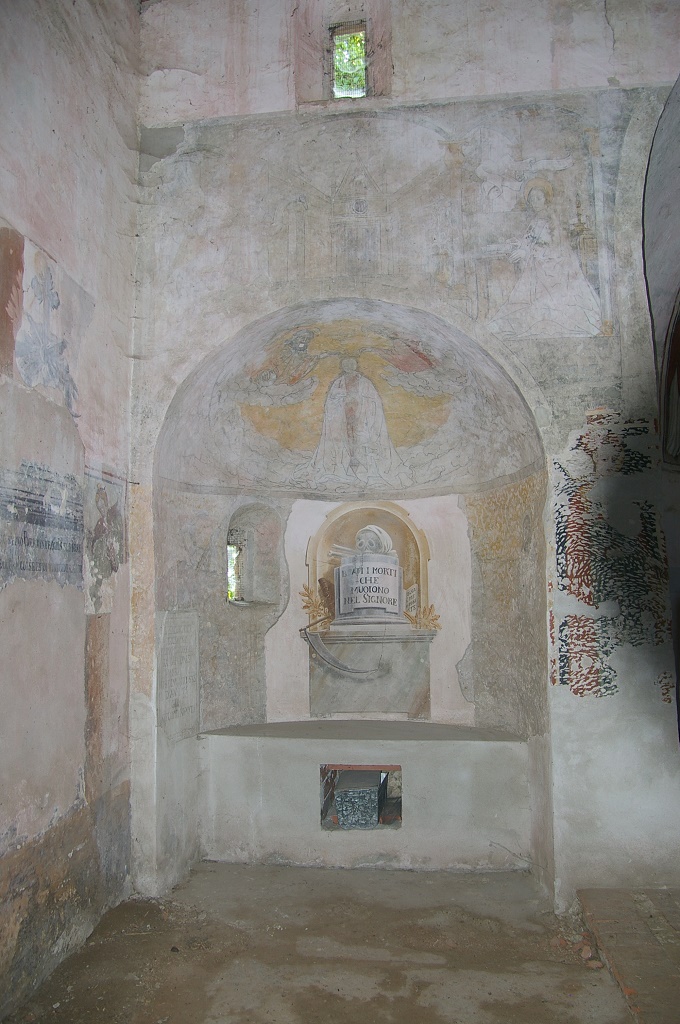 Cavallermaggiore - CHIESA DI SAN PIETRO-Tracce di affreschi