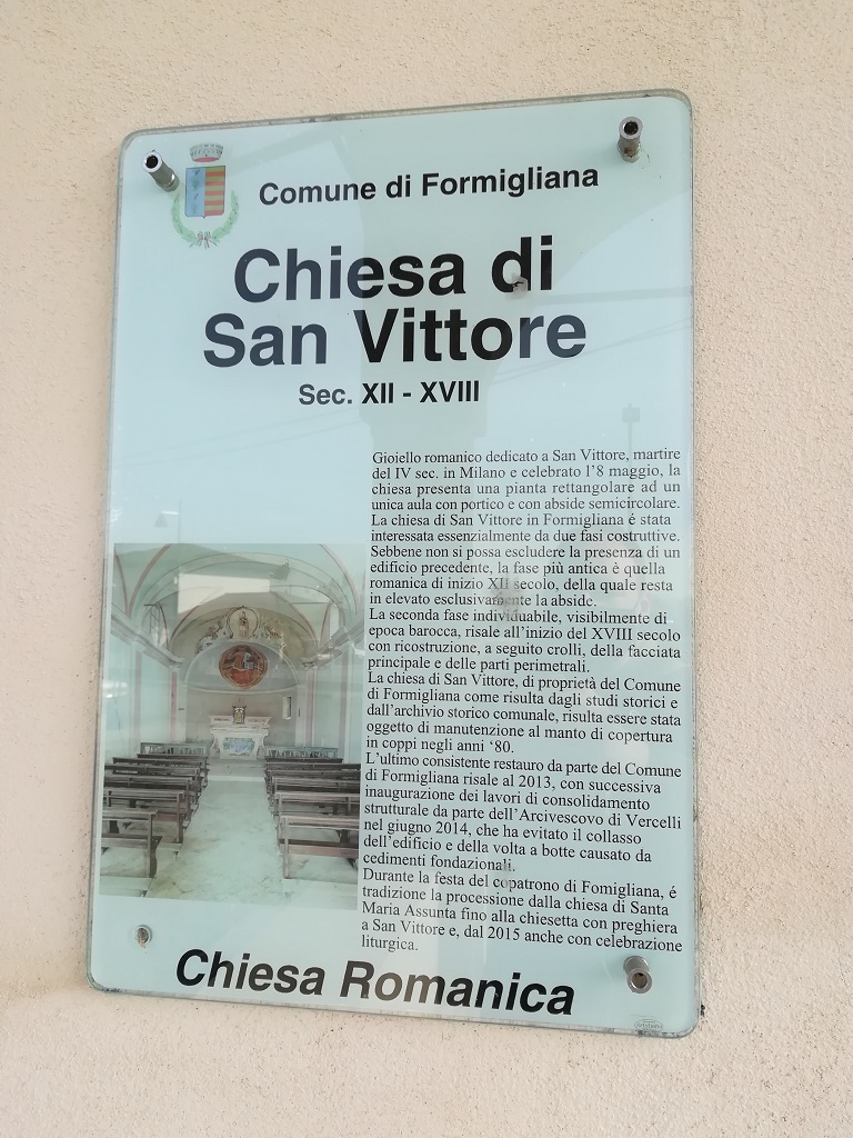 Formigliana - CHIESA DI  SAN VITTORE-Cartello illustrativo