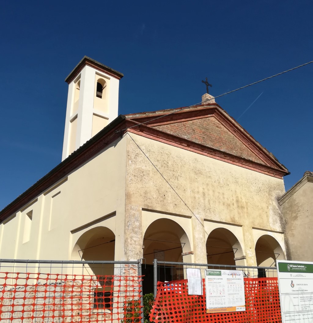 Grana - CHIESA CIMITERIALE DI  SANTA MARIA IN MONTE PIRANO-Facciata (in restauro)