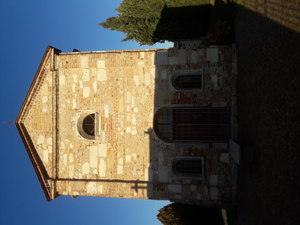 Montiglio Monferrato - CHIESA CIMITERIALE DEI SANTI VITTORE E CORONA-Facciata